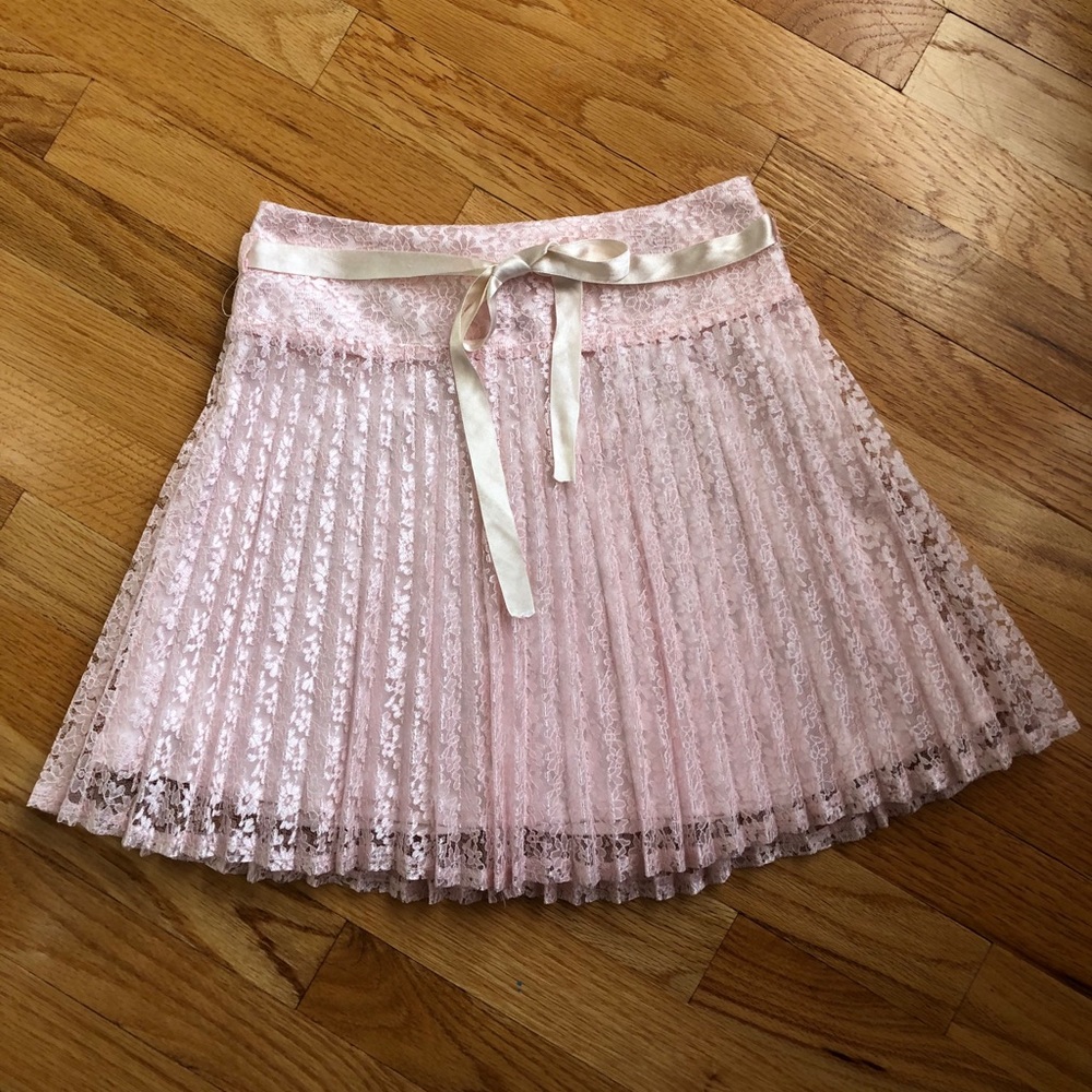 Lacy pink skirt for kids.
